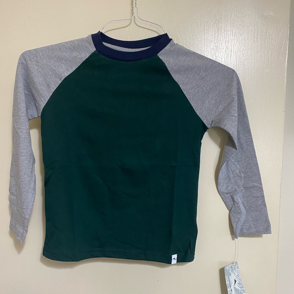 NWT tommy Bahama Brand Boys long sleeve tshirt size 5/6